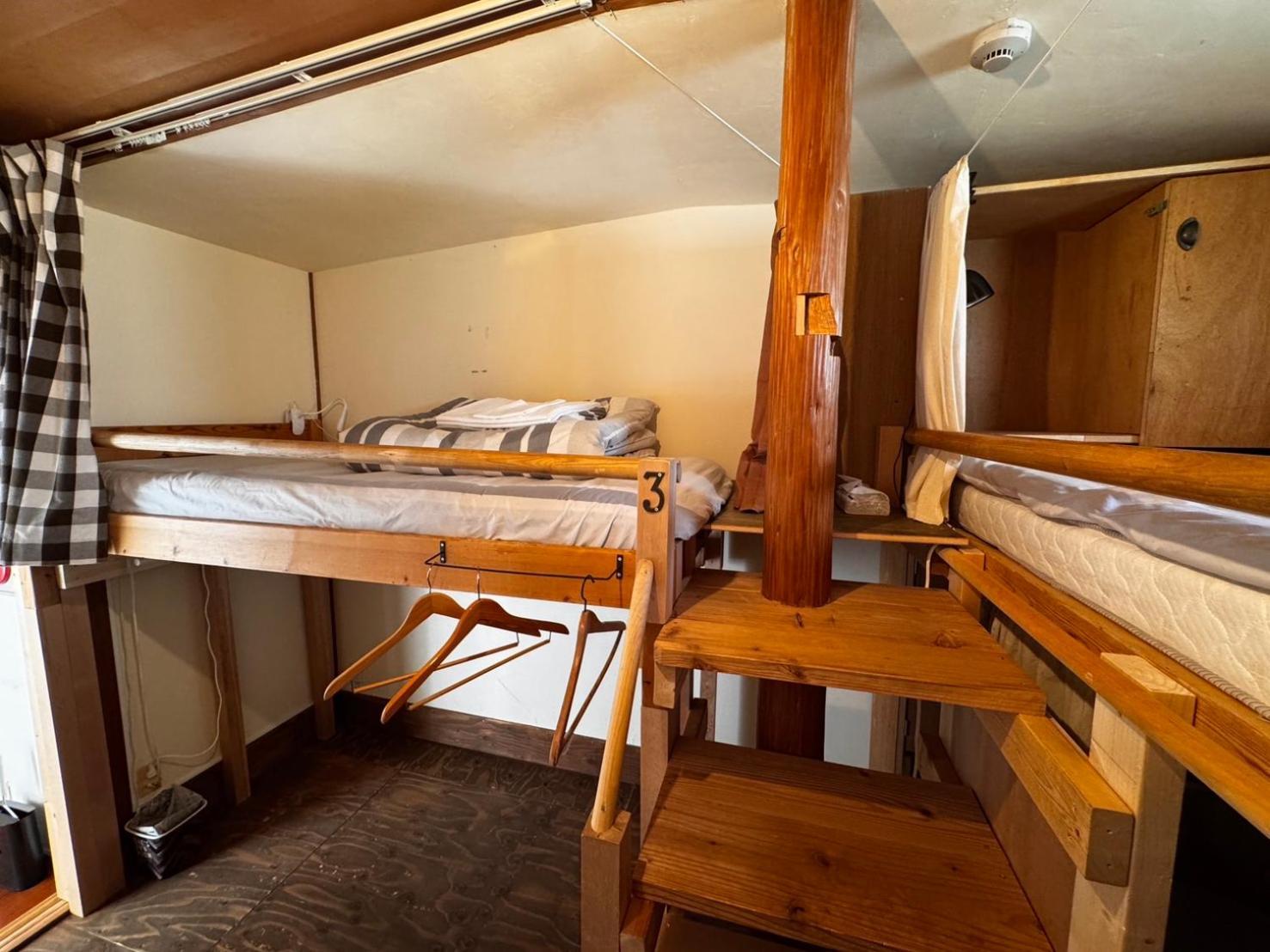 Roku Hostel Hiroshima Extérieur photo